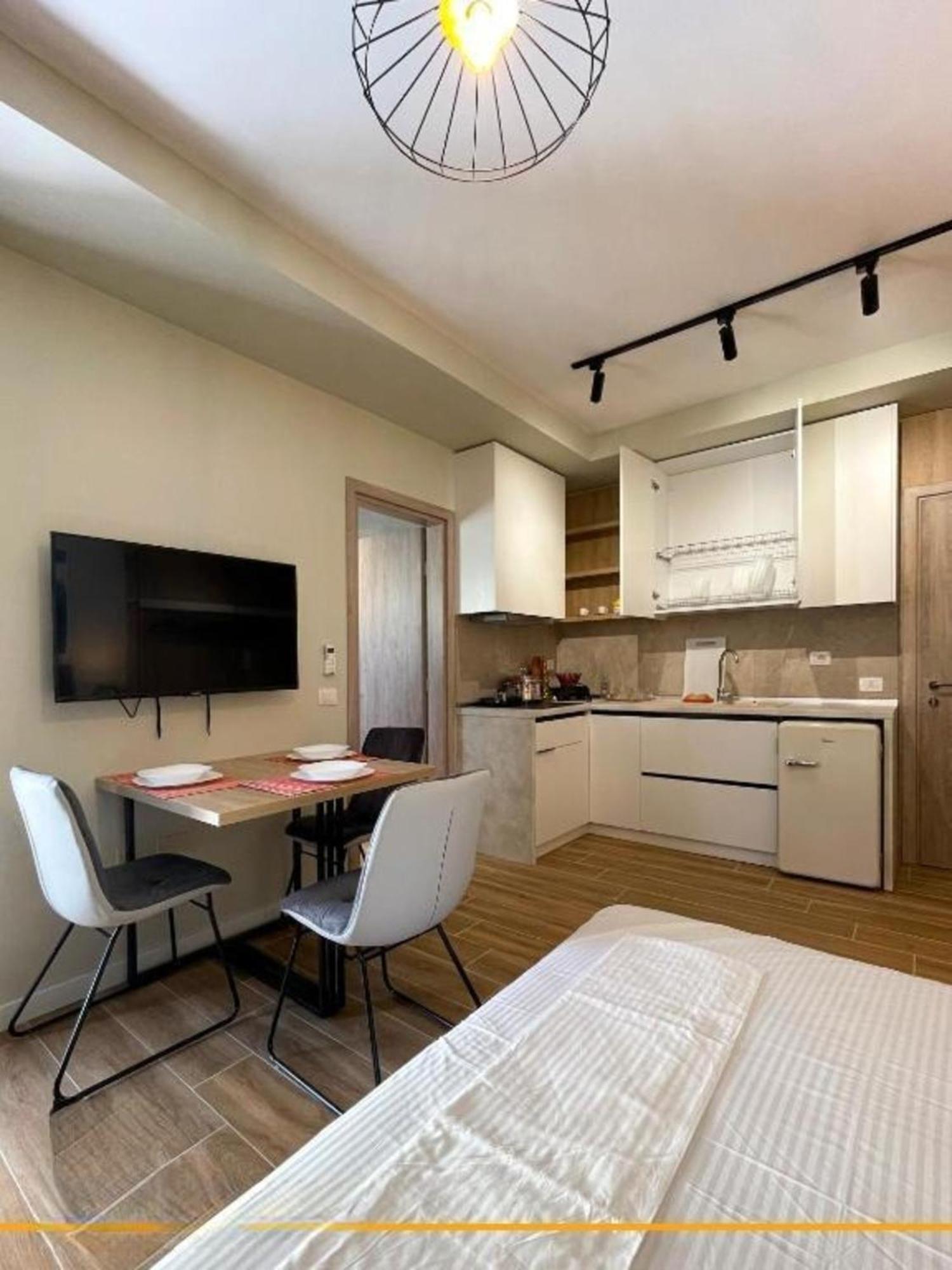 Flori Apartments Sarande Ngoại thất bức ảnh