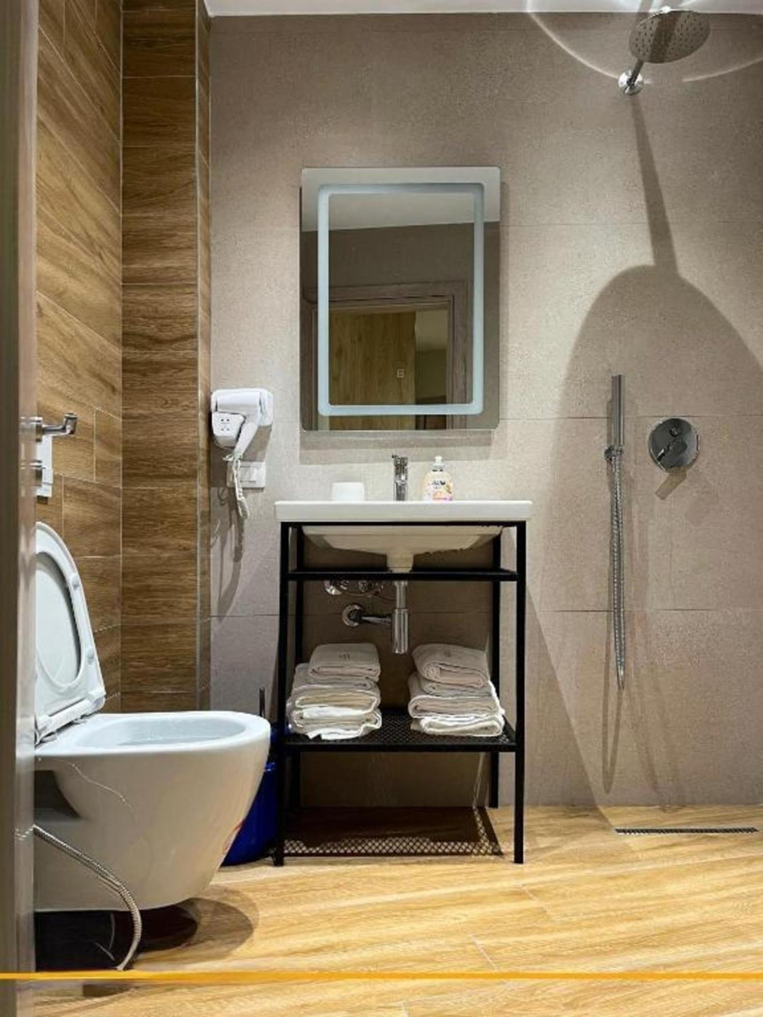 Flori Apartments Sarande Ngoại thất bức ảnh